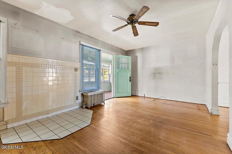 4th image of 1229 N Westcott Road