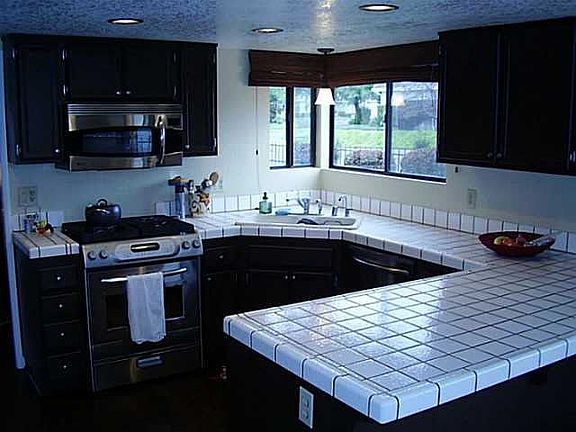3rd image of 1855 Burlington Pl