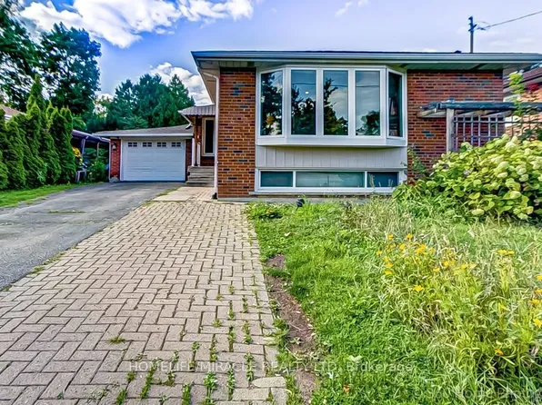 30 Fallowfield Rd, Toronto, ON M9W 2W2