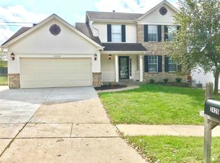 2426 E Humes Ln, Florissant, MO 63033