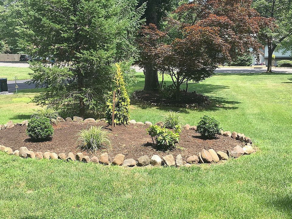 2nd image of 8 Forest View Ct