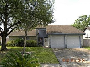 6923 Winding Trace Dr, Houston, TX 77086
