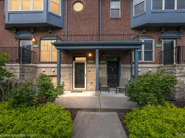 2554 Woodward Ave, Detroit, MI 48201