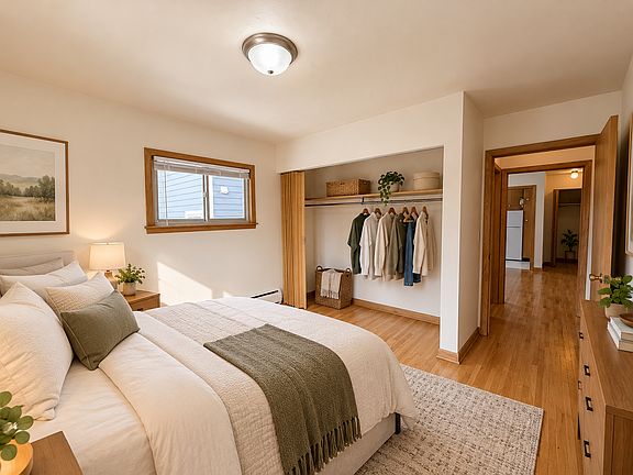 5th image of 643 Cleveland Ave S APT 10