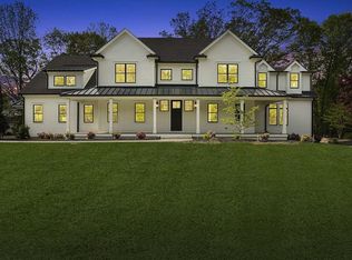 6 Graystone Ln, Natick, MA 01760