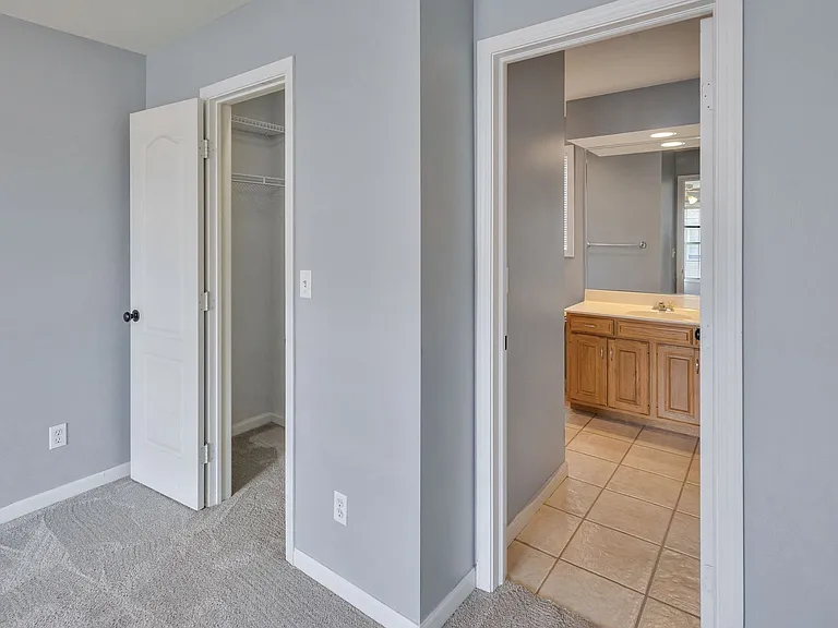 3907 Balmoral Dr — Photo 28