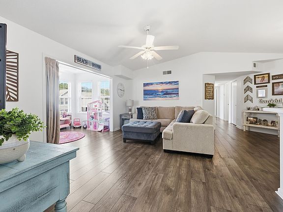 4th image of 8553 Hopkins Circle #E