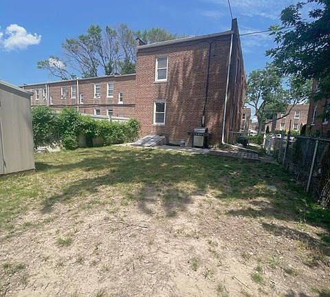 4th image of 86 Chandler Ave Floor 2