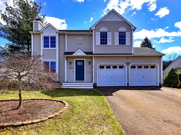 41 Doral Farms Road, North Branford, CT 06471