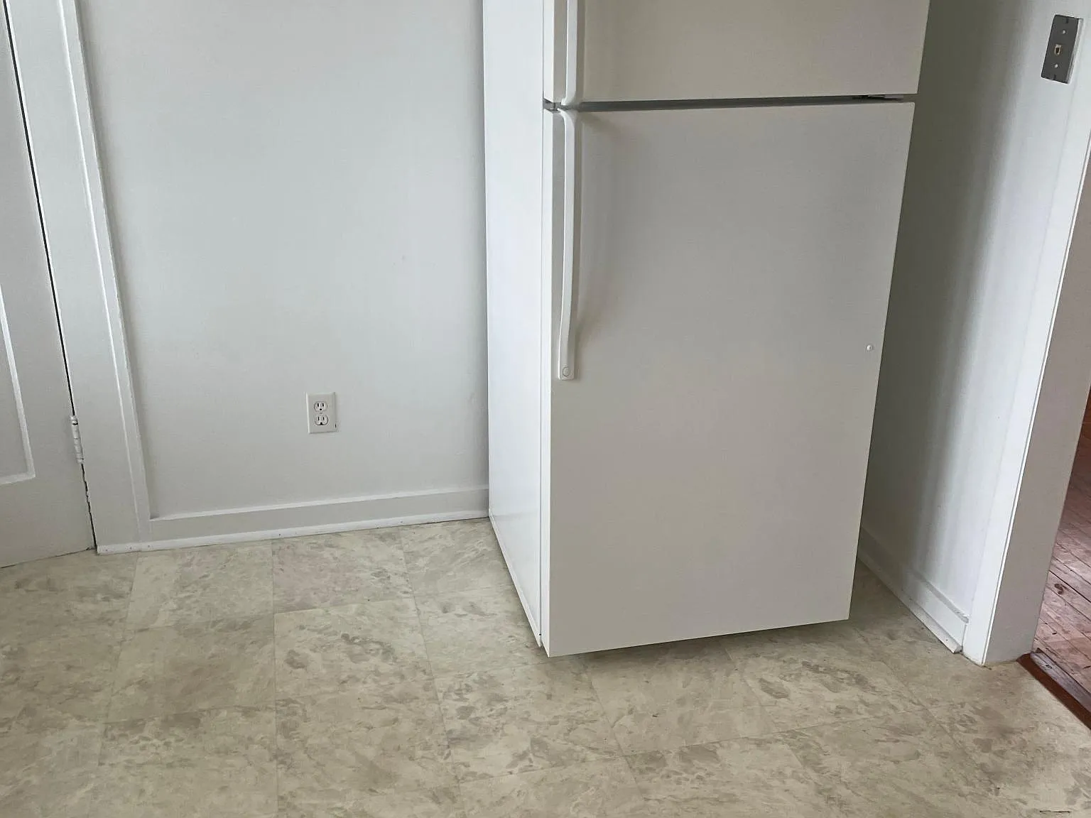 Studio, 450 sqft, $1,000 — Photo 4