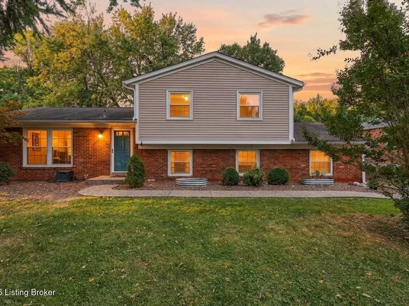 8100 Huntsman Trl, Louisville, KY 40291