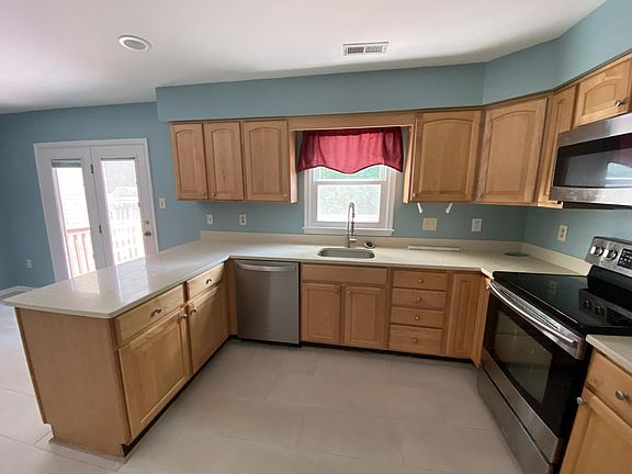 5th image of 4929 Cloister Dr