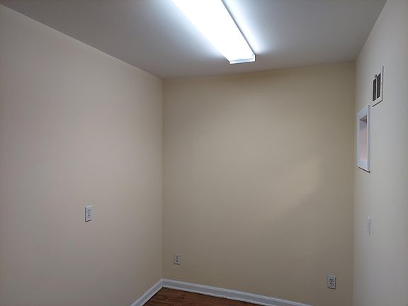 3rd image of 853 E Hudson St #1