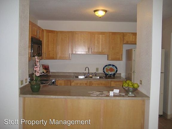 3rd image of 46-50 Konane Pl APT 3717