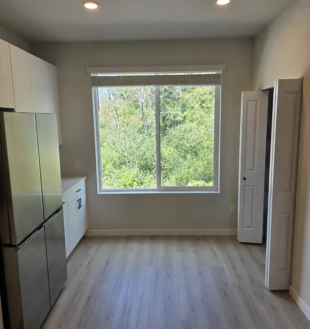 2 bed, 2.5 bath, 1660 sqft, $3,000 — Photo 2