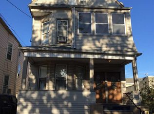 17 W 47th St, Bayonne, NJ 07002