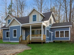6 Acorn Path, Chikaming Township, MI 49116