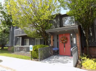 6231 Hidden Creek Dr, Lorain, OH 44053
