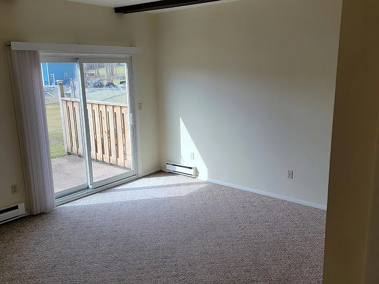 357 Main St — Photo 10
