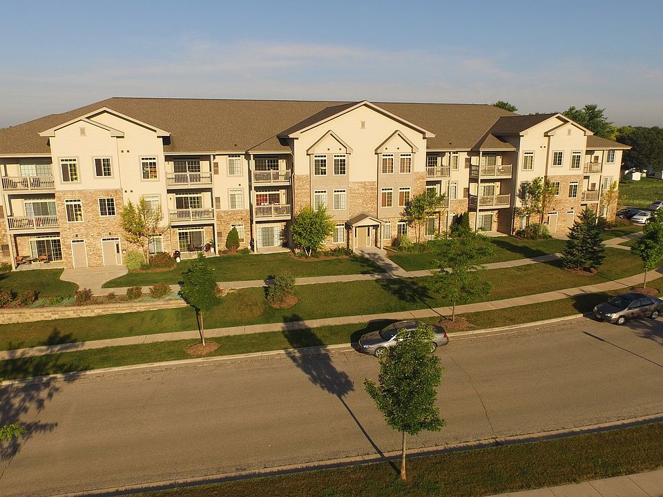 1st image of W197N16925 Stonewall Dr Unit 306