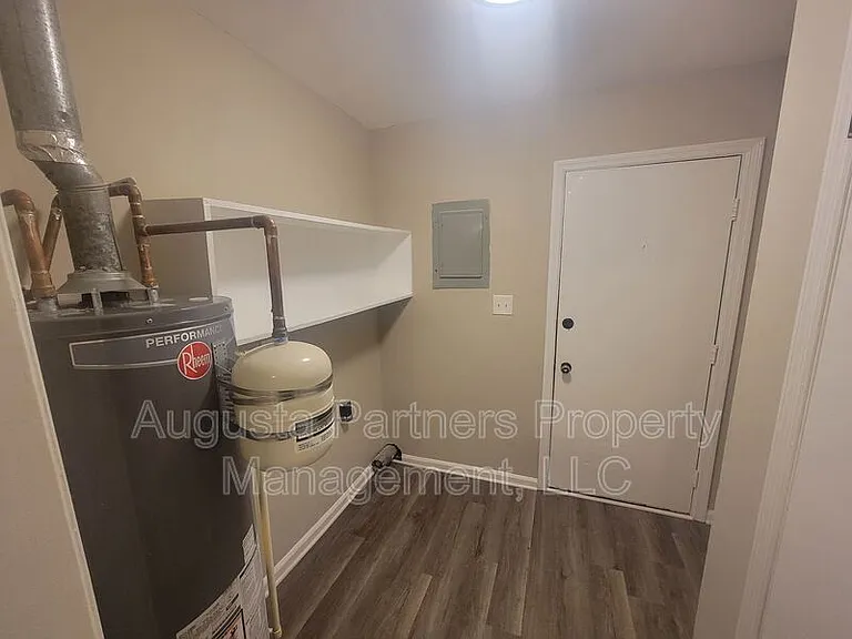 134 Stoneybrooks Pl #A — Photo 10