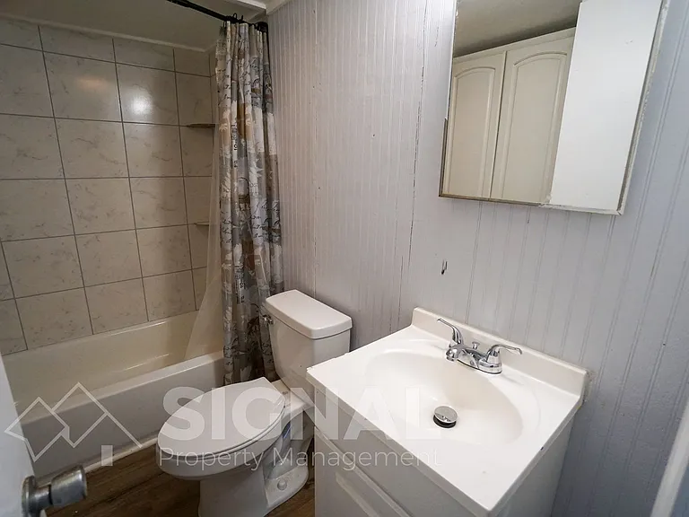 1405 6th Ave — Photo 10