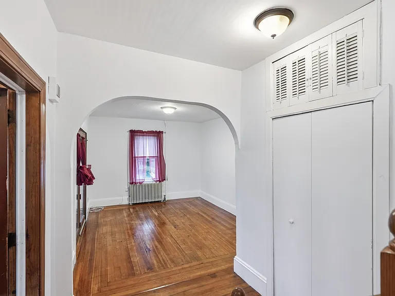 457 N Franklin St — Photo 9