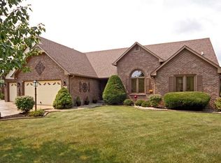 740 N Raven Field Ct, Greenfield, IN