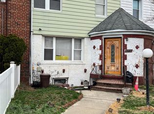 11321 204th St, Saint Albans, NY 11412