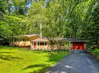 8312 Still Spring Ct, Bethesda, MD 20817