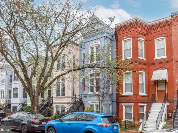 241 10th St NE, Washington, DC 20002