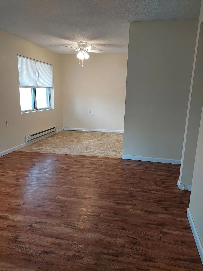 Rosewood Apartments — Photo 2