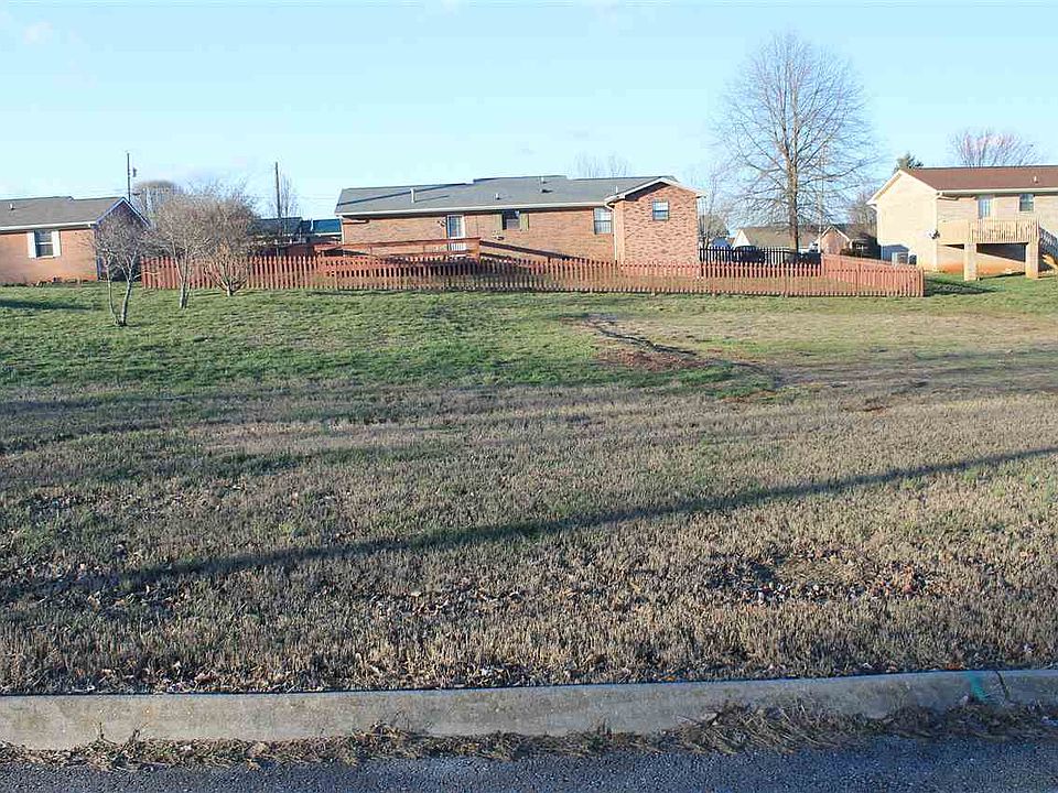1st image of 1632 Meadow Spring Dr