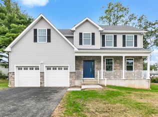 5 Victoria Ln, Neptune, NJ 07753