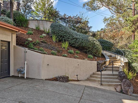 2nd image of 405 Laverne Avenue