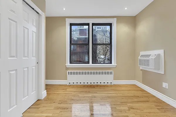 Rented by Cooper & Cooper Real Estate | media 2