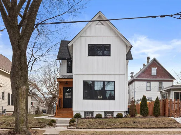 2611 South Superior STREET, Milwaukee, WI 53207