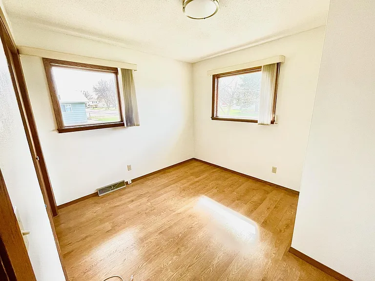 714 Logan Ave #1 — Photo 12