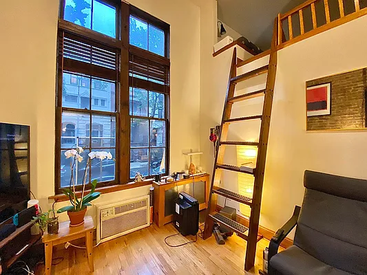 Rented by Oxford Property Group | media 4