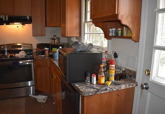 2nd image of 409 N Lynn Dr