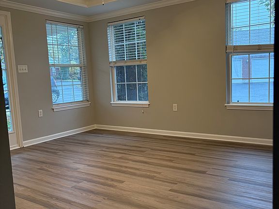 Front Room/Living Room