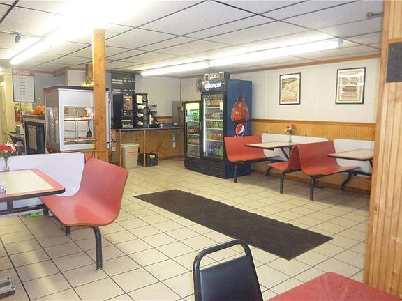 3rd image of 25 N Main St
