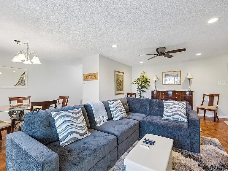 501 N Providence Rd #620 — Photo 1