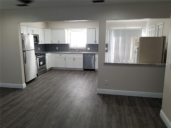 4th image of 115 Louisiana Ave