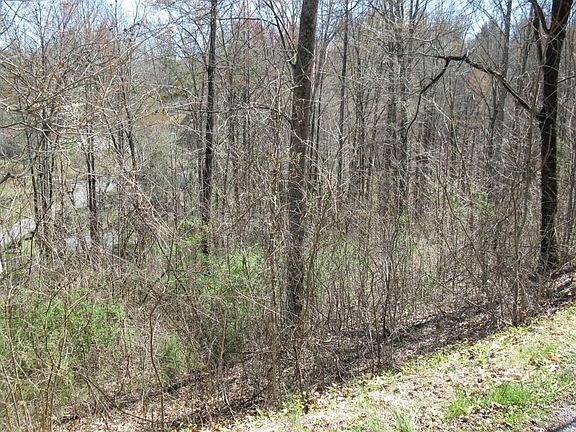 4th image of Hilltop Cir