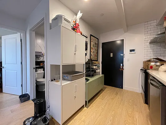 Rented by Apartmint Realty Group | media 20