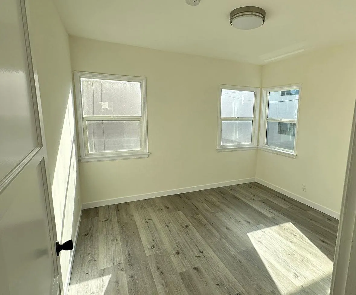 2 bed, $2,799 — Photo 2