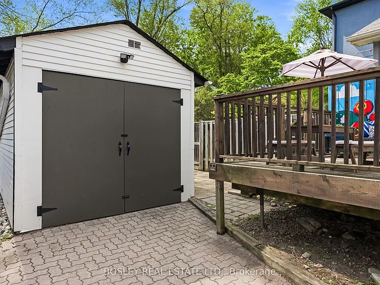 58 Valhalla Blvd — Photo 24