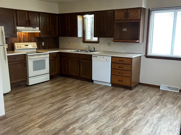 126 E Main St #A, Palmyra, PA 17078