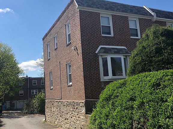 4th image of 3810 Plumstead Ave #1